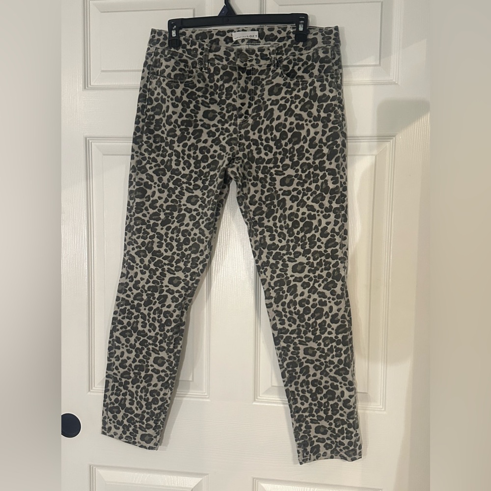 Loft Modern Skinny Leopard Print Jean